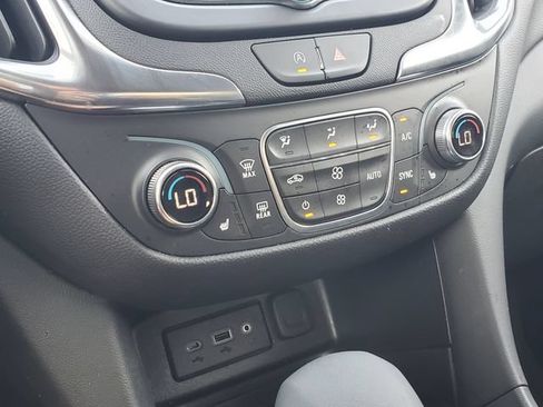 Certified 2024 Chevrolet Equinox LT FWD image 32