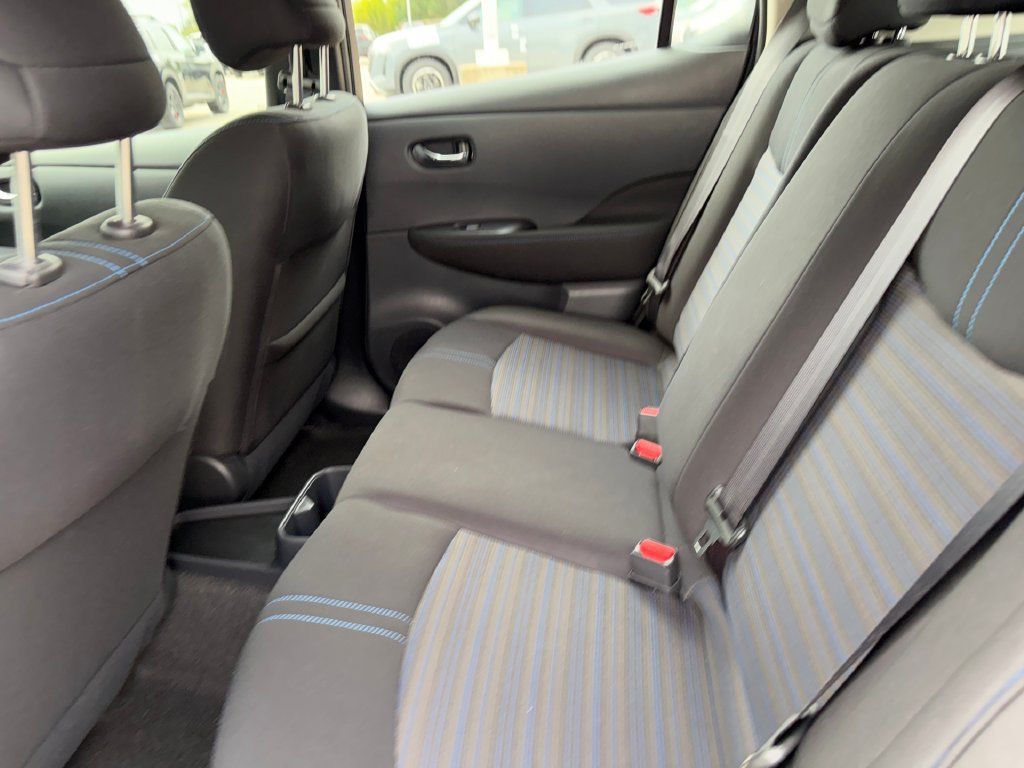 Used 2025 Nissan Leaf S FWD image 24