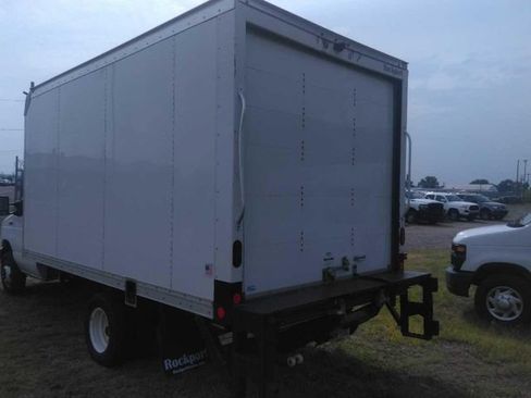 Used 2024 Ford E-450 and Econoline 450 Super Duty w/ Power Windows & Locks Group RWD image 2
