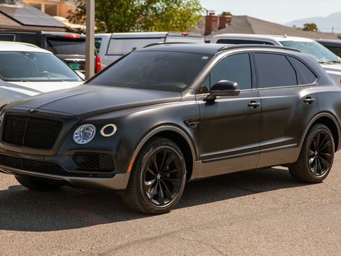 Used 2018 Bentley Bentayga AWD/4WD image 9