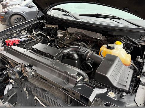 Used 2014 Ford F150 XLT w/ Equipment Group 302A Luxury image 11