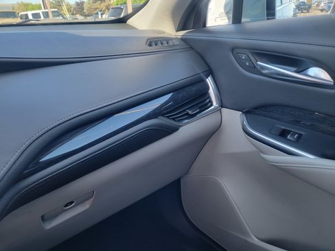 Used 2023 Cadillac XT4 Premium Luxury AWD/4WD image 24