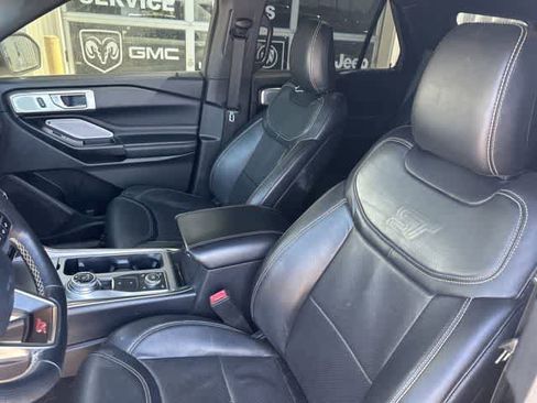Used 2020 Ford Explorer ST w/ Premium Technology Package AWD/4WD image 3
