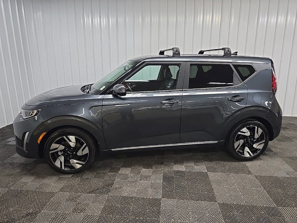 Used 2025 Kia Soul GT-Line w/ GT-Line Technology Package FWD image 5