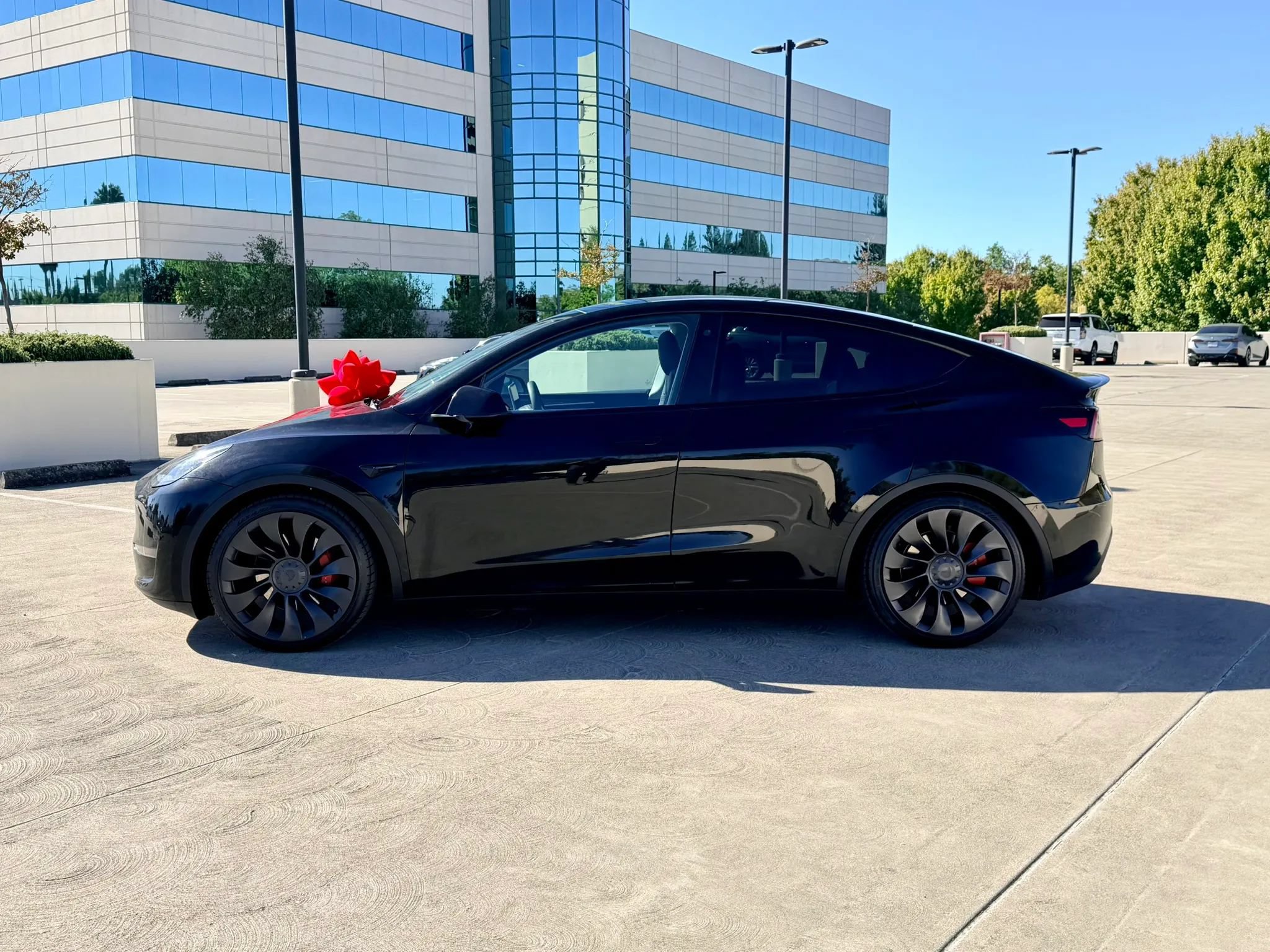 Used 2023 Tesla Model Y Long Range AWD/4WD image 14