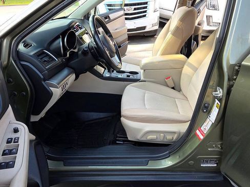 Used 2016 Subaru Outback 2.5i Premium AWD/4WD image 25