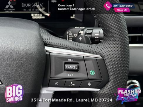 New 2025 Mitsubishi Outlander SE image 28