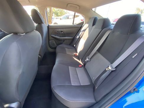 Used 2025 Nissan Sentra SV FWD image 31