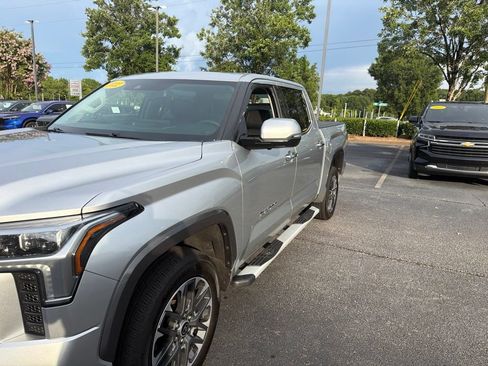 Used 2022 Toyota Tundra Limited AWD/4WD image 6