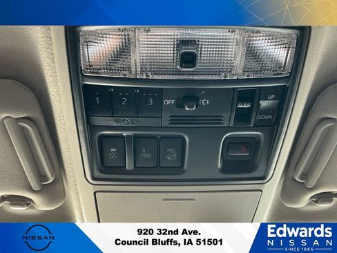 Used 2023 Toyota 4Runner Limited AWD/4WD image 33