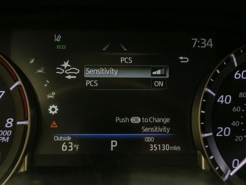 Used 2023 Toyota Highlander L image 40