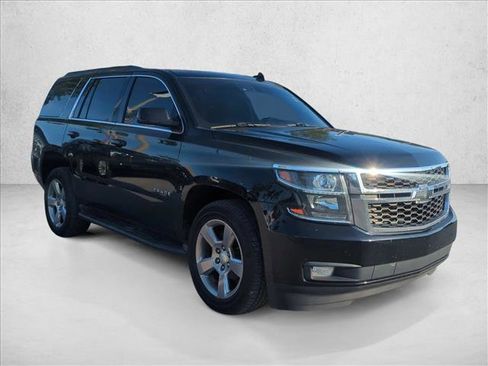 Used 2016 Chevrolet Tahoe LT image 3