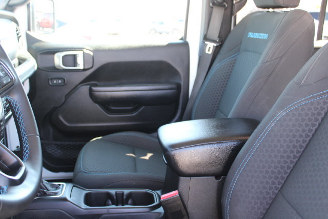 Used 2024 Jeep Wrangler Unlimited Rubicon 4xe AWD/4WD image 36