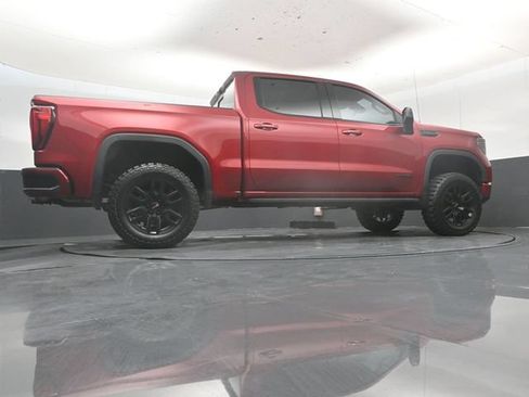Used 2024 GMC Sierra 1500 AT4 w/ Technology Package AWD/4WD image 47
