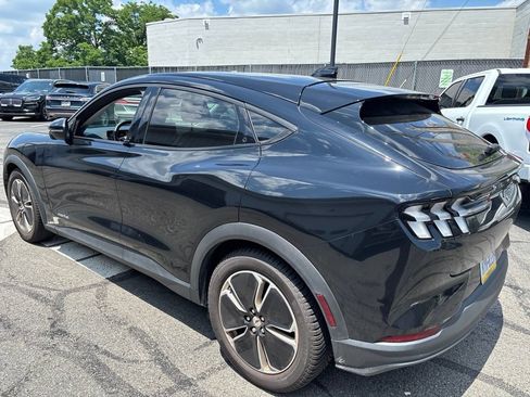 Used 2021 Ford Mustang Mach-E Select w/ Comfort/Appearance Package AWD/4WD image 7