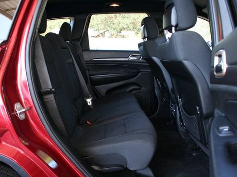 Used 2014 Jeep Grand Cherokee Laredo w/ Quick Order Package 23E AWD/4WD image 20