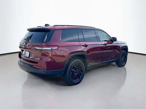 Used 2024 Jeep Grand Cherokee L Laredo image 7