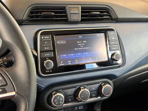 Used 2025 Nissan Versa SV FWD image 17