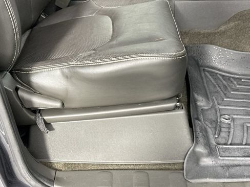 Used 2015 Nissan Xterra S AWD/4WD image 23