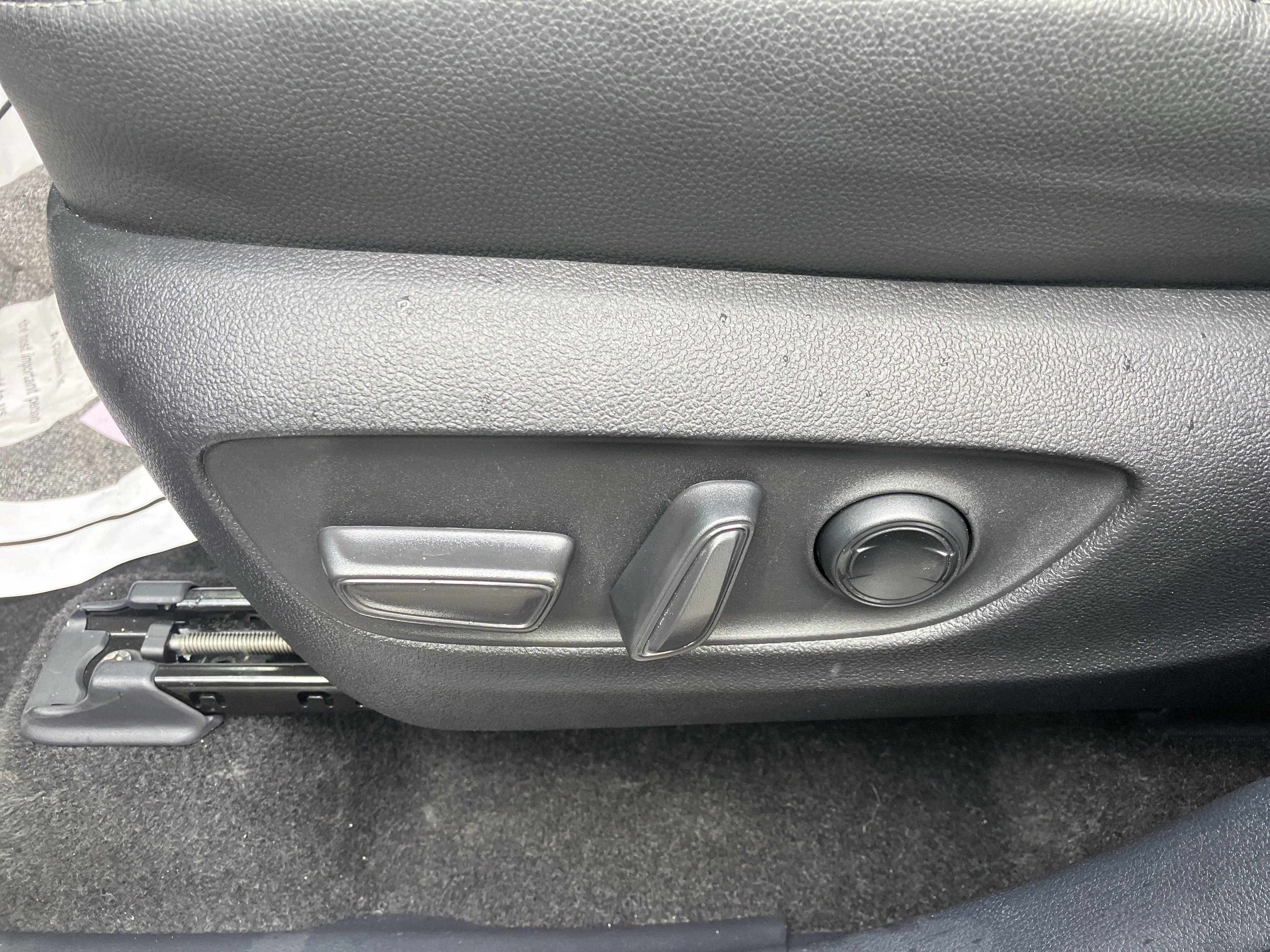 Used 2025 Toyota Grand Highlander AWD Hybrid image 22