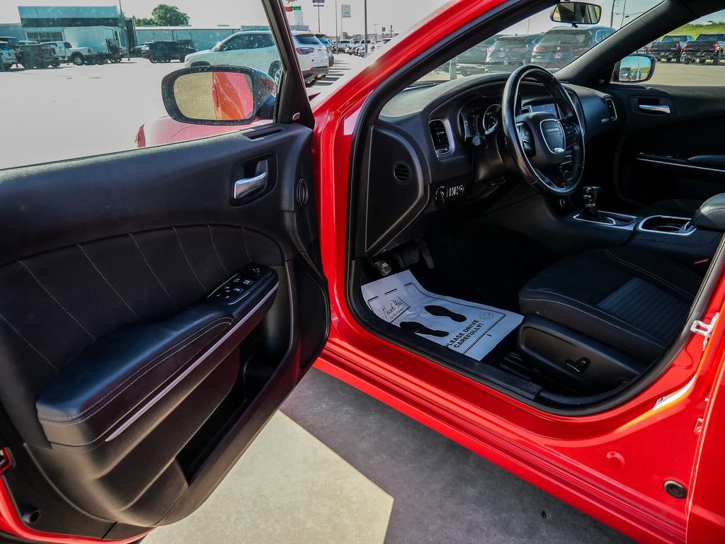 Used 2023 Dodge Charger SXT RWD image 25