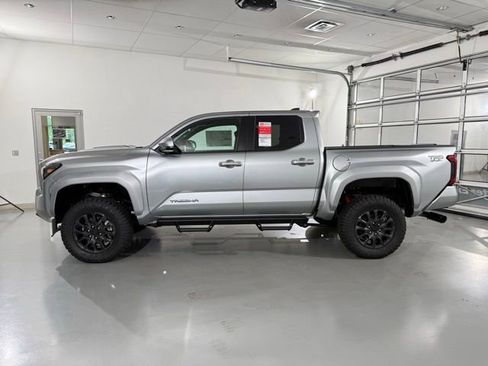 New 2025 Toyota Tacoma TRD Sport image 7