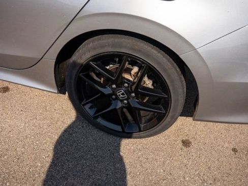 Used 2024 Honda Civic Sport image 11
