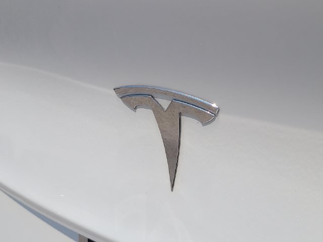 Used 2021 Tesla Model Y Long Range AWD/4WD image 31