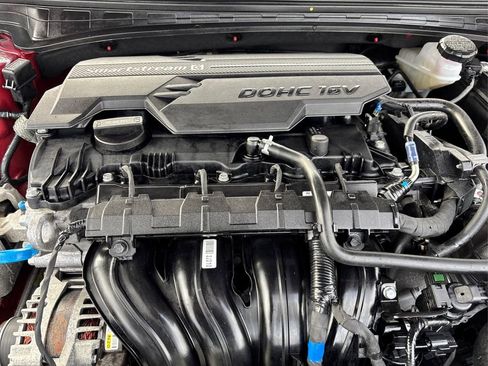 Certified 2025 Hyundai Elantra Sport image 13