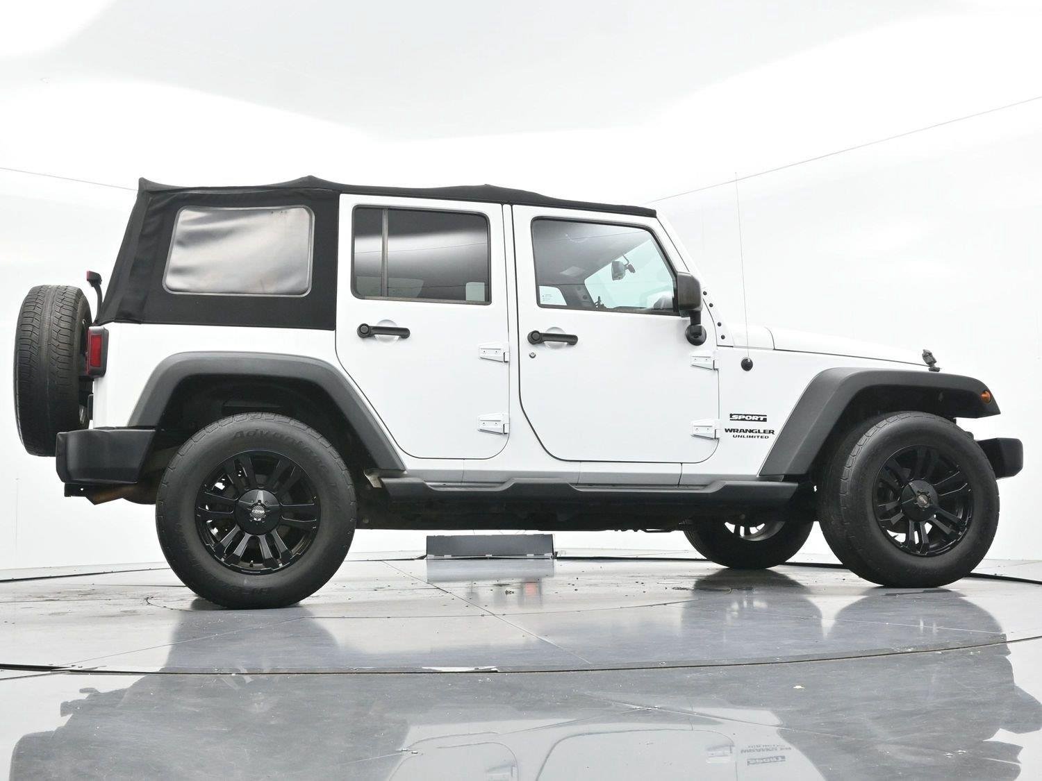 Used 2015 Jeep Wrangler Unlimited Sport w/ Quick Order Package 24S AWD/4WD image 48