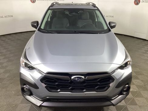 Used 2025 Subaru Crosstrek 2.0i Premium image 2