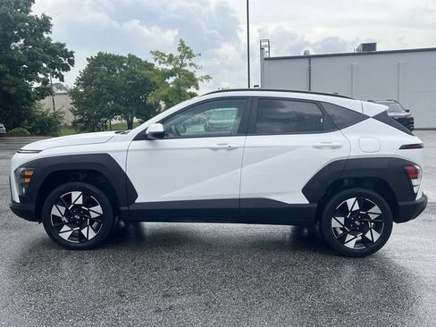 Certified 2025 Hyundai Kona SEL AWD/4WD image 2