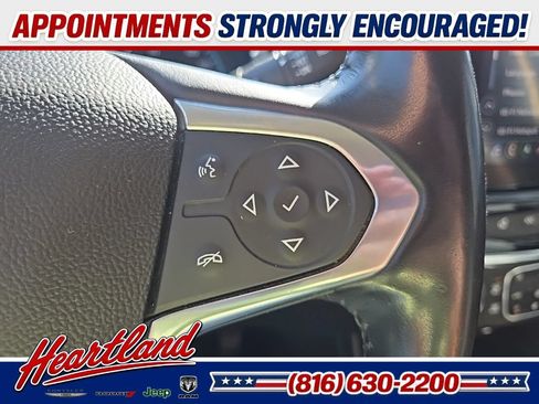 Used 2021 Chevrolet Traverse Premier AWD/4WD image 43