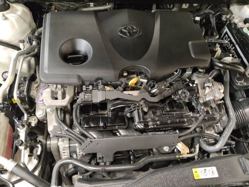 Used 2021 Toyota Camry SE FWD image 30