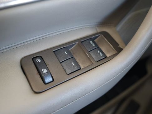 Used 2013 Lincoln MKX FWD image 27
