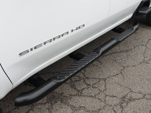 Used 2024 GMC Sierra 2500 Pro image 8