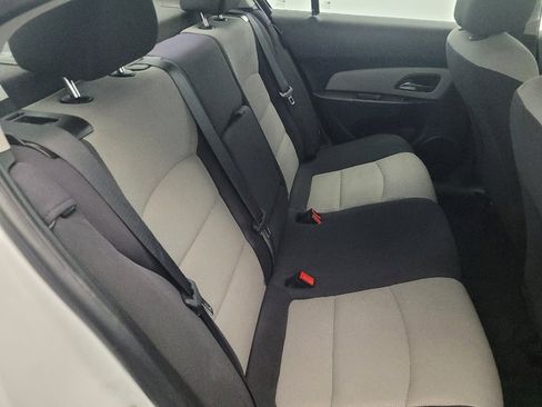 Used 2014 Chevrolet Cruze LS FWD image 19