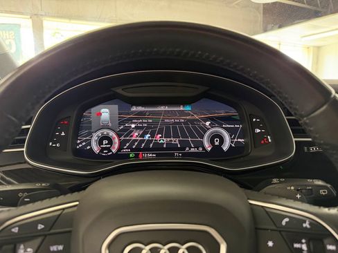 Used 2020 Audi Q7 3.0T Premium Plus w/ Premium Plus Package AWD/4WD image 32