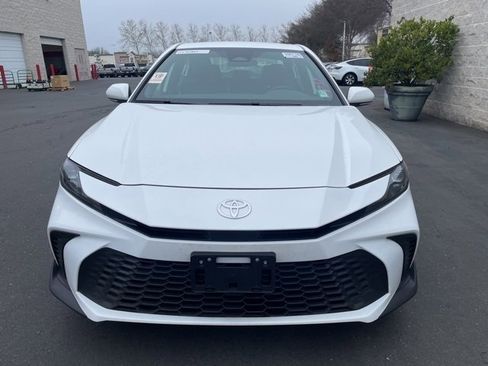 Certified 2025 Toyota Camry SE image 2