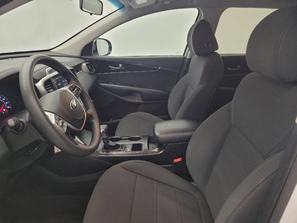 Used 2020 Kia Sorento L FWD image 17
