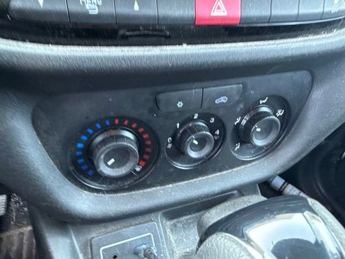 Used 2019 RAM ProMaster City Tradesman FWD image 15