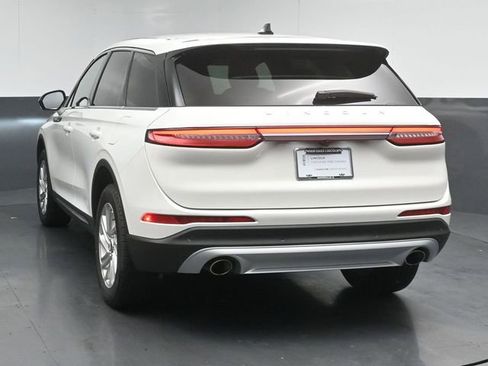 Used 2023 Lincoln Corsair AWD image 6