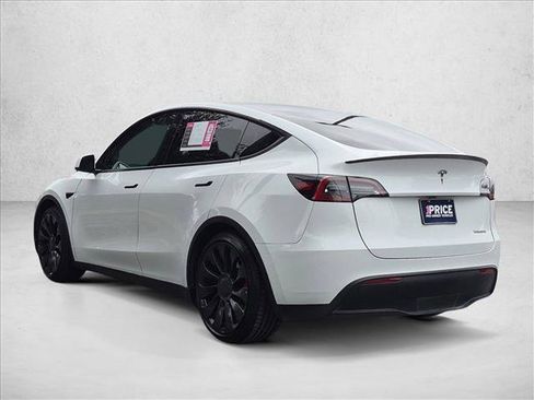Used 2023 Tesla Model Y Performance AWD/4WD image 8