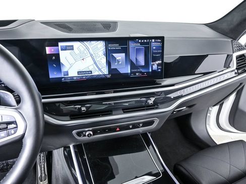Used 2023 BMW X7 xDrive40i w/ Executive Package AWD/4WD image 15