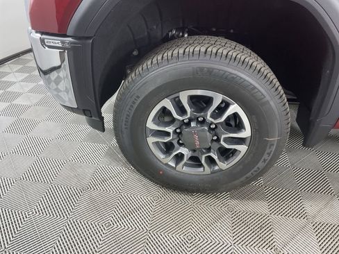 New 2025 GMC Sierra 2500 SLT w/ SLT Premium Package image 33