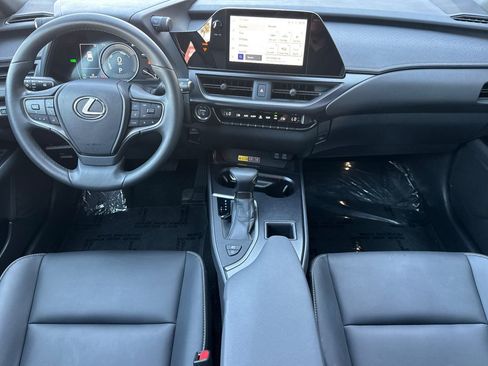 Used 2024 Lexus UX 250h FWD image 14