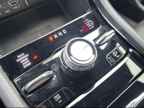 Used 2022 Jeep Grand Cherokee L Overland w/ Luxury Tech Group IV image 39