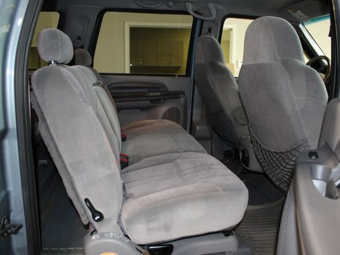 Used 2000 Ford Excursion XLT AWD/4WD image 30