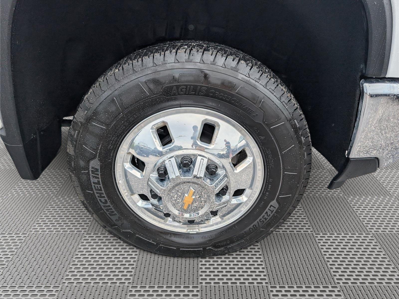 Used 2025 Chevrolet Silverado 3500 LT w/ Safety Package AWD/4WD image 10