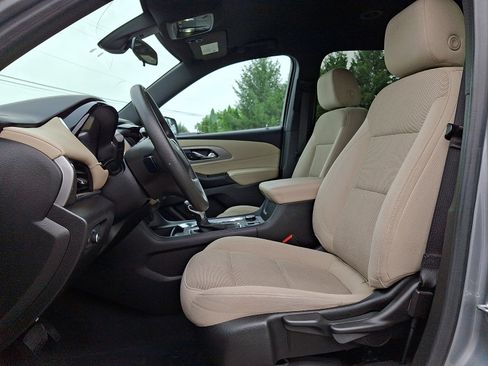 Used 2023 Chevrolet Traverse LS w/ Safety Package FWD image 15